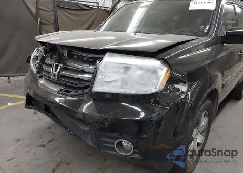 2015 Honda Pilot Touring z USA, uszkodzony, nr VIN 5FNYF4H97FB045264